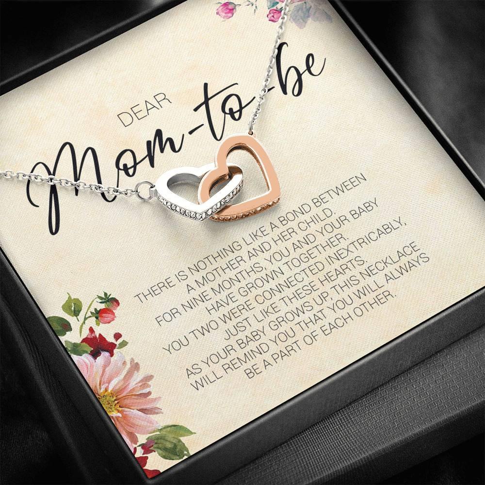 CardWelry Dear Mom-to-be Interlocking Hearts Necklace with On Demand Message Card (Standard Box)
